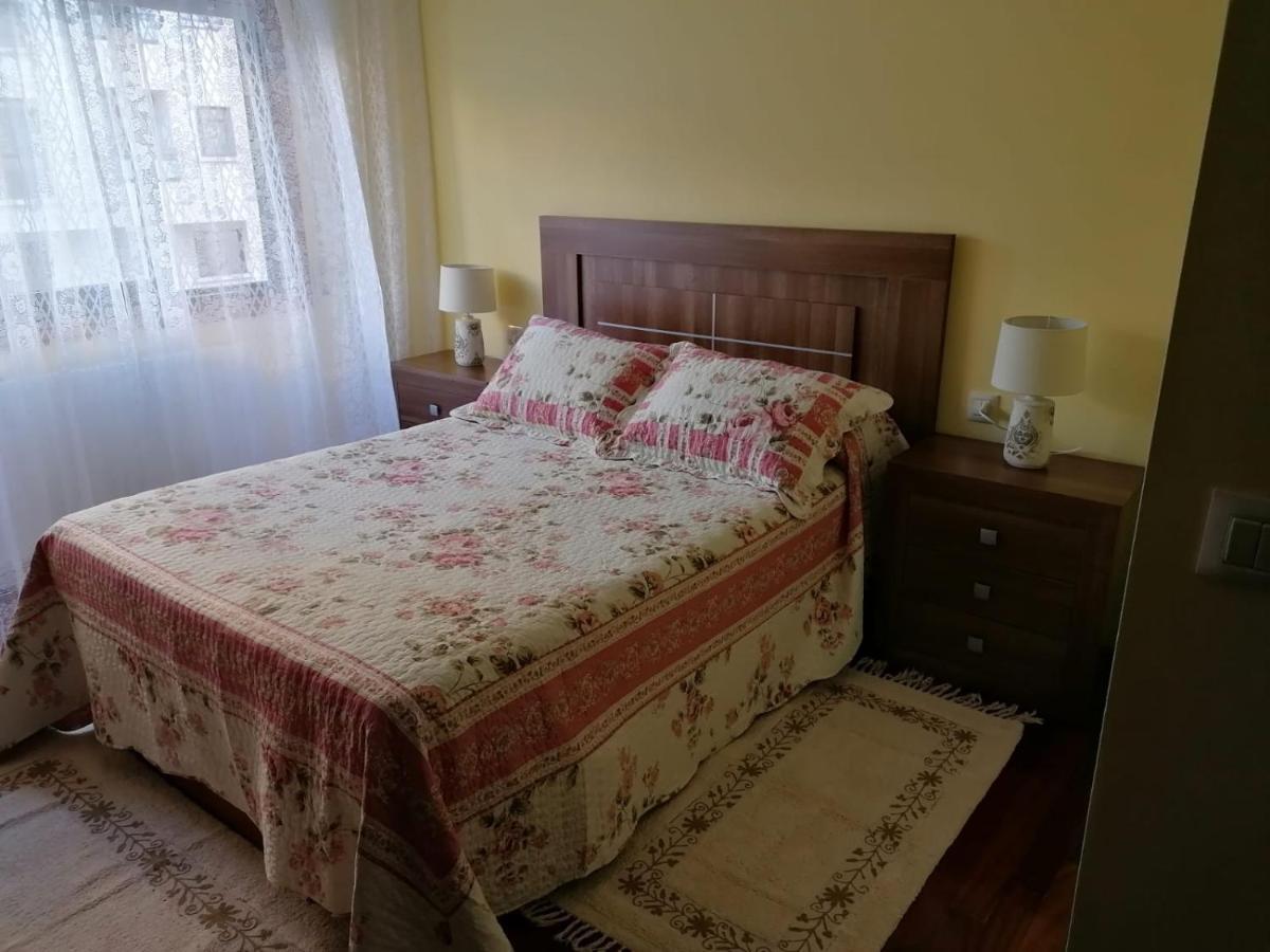 Appartamento Piso As Camelias Pontevedra Esterno foto