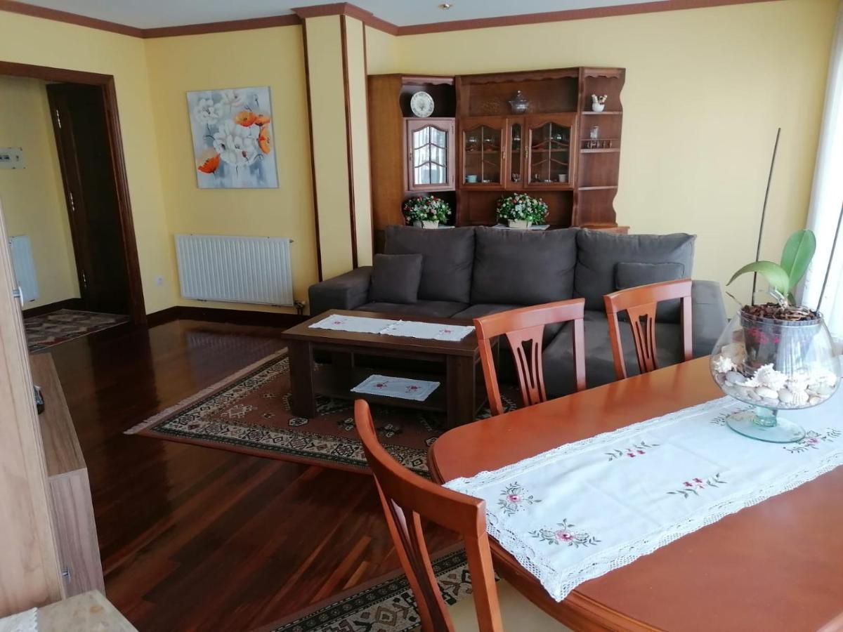 Appartamento Piso As Camelias Pontevedra Esterno foto